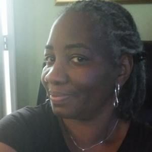 Meet your Posher, Ina